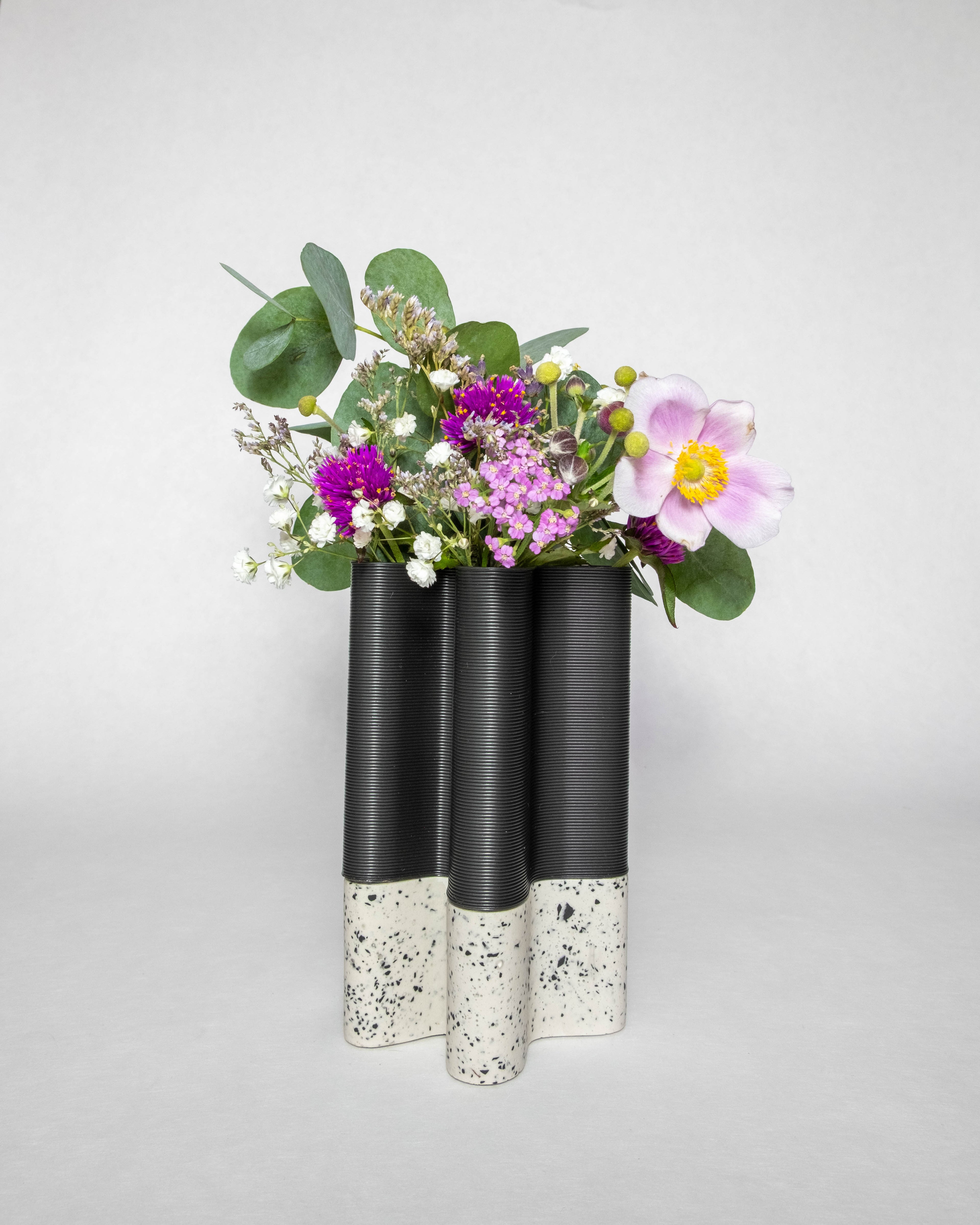 Vase Junya M